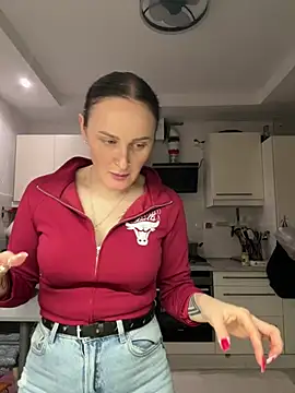 Snapshot of TomilaSi chatting on 01-19-26, 12:36 TomilaSi online show from 01-19-26, 12:36