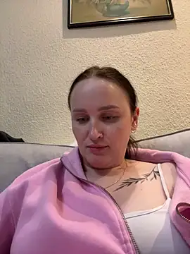 Snapshot of TomilaSi chatting on 02-07-26, 09:07 TomilaSi online show from 02-07-26, 09:07