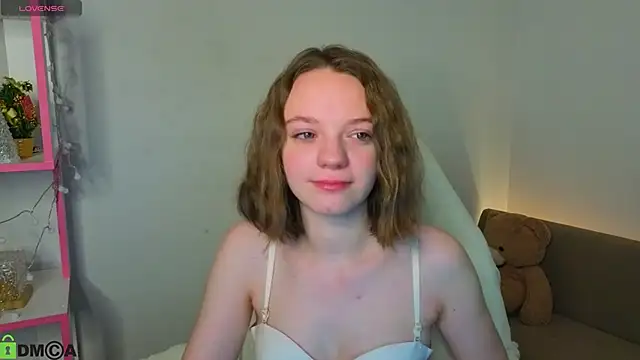 Olivia Riesz online show from 02-11-26, 01:10
