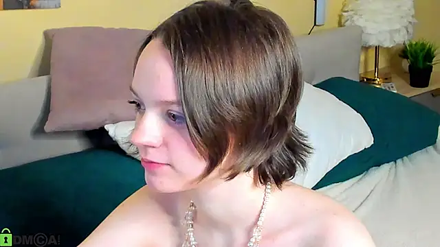 Olivia Riesz online show from 05-15-26, 01:01