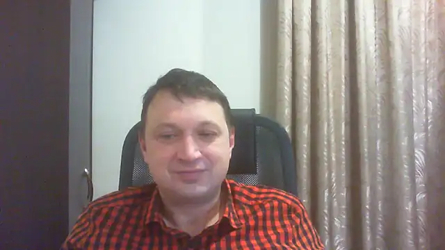 Storm Velvet online show from 12-04-25, 12:14