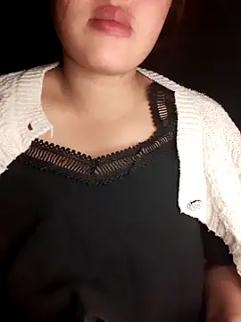 Snapshot of mai-mai-97 chatting on 12-15-25, 03:27 mai-mai-97 online show from 12-15-25, 03:27