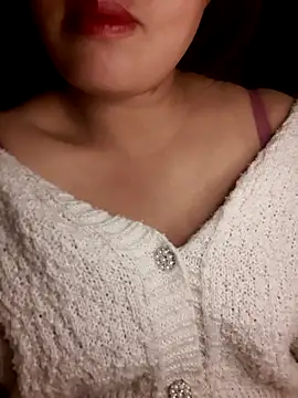 Snapshot of mai-mai-97 chatting on 12-17-25, 04:46 mai-mai-97 online show from 12-17-25, 04:46