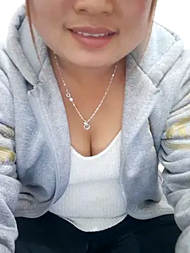 Snapshot of mai-mai-97 chatting on 02-06-26, 09:23 mai-mai-97 online show from 02-06-26, 09:23