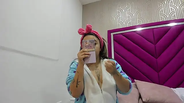 emma cook  online show from 01-18-26, 12:53