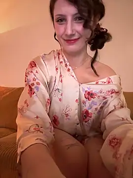 lilliabloom online show from 02-11-26, 05:45