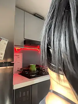 Snapshot of SaraAndrade_ chatting on 02-20-26, 02:50 SaraAndrade online show from 02-20-26, 02:50