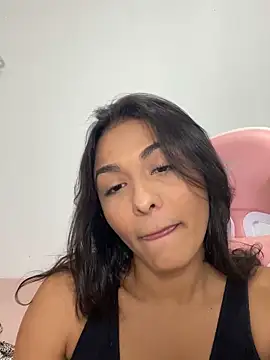 Laurapocahontas online show from 11-27-25, 12:24