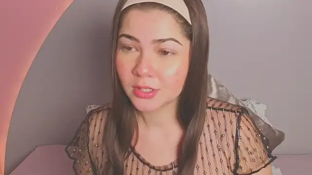 Snapshot of amyvans_ chatting on 05-29-26, 11:25 amyvans online show from 05-29-26, 11:25
