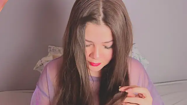 Snapshot of amyvans_ chatting on 08-04-26, 09:17 amyvans online show from 08-04-26, 09:17