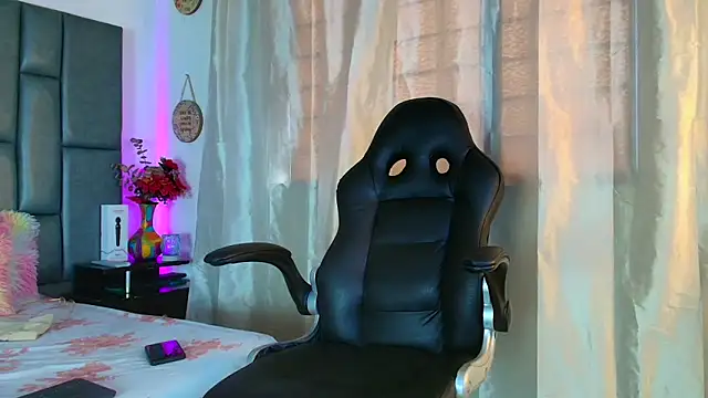 TashaNaughty4u online show from 04-10-26, 08:02