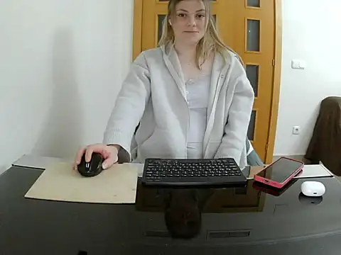 Adelyxveex online show from 12-01-25, 11:43