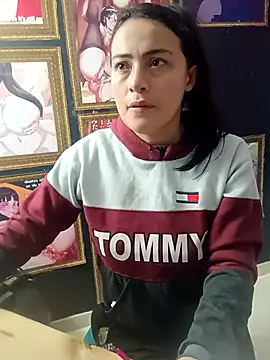 Snapshot of Paige_Turner_ chatting on 11-27-25, 11:34 Paige Turner online show from 11-27-25, 11:34