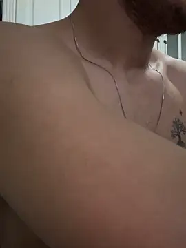 Snapshot of Bigefe chatting on 02-18-26, 07:43 Bigefe online show from 02-18-26, 07:43