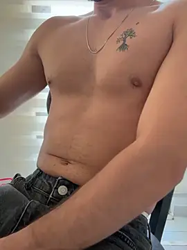 Snapshot of Bigefe chatting on 02-25-26, 02:48 Bigefe online show from 02-25-26, 02:48