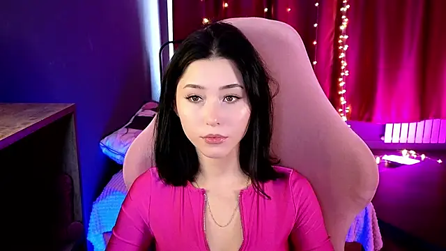 Snapshot of RedMidnight chatting on 05-12-26, 10:45 RedMidnight online show from 05-12-26, 10:45