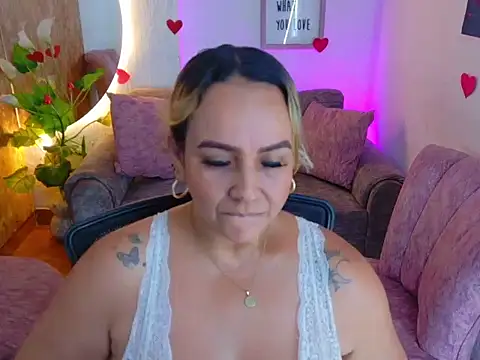 Aunty milf online show from 01-12-26, 07:08