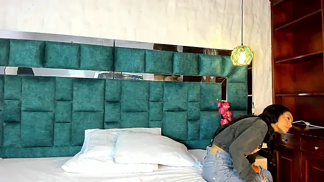  bonnyandclyde online show from 02-02-26, 01:10