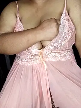 Curvy Pooja online show from 03-09-26, 08:02