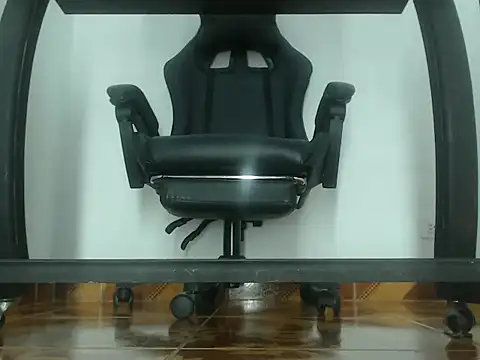 Snapshot of Alphacashmaster777 chatting on 03-11-26, 09:48 Alphacashmaster777 online show from 03-11-26, 09:48