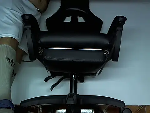 Snapshot of Alphacashmaster777 chatting on 03-27-26, 03:12 Alphacashmaster777 online show from 03-27-26, 03:12