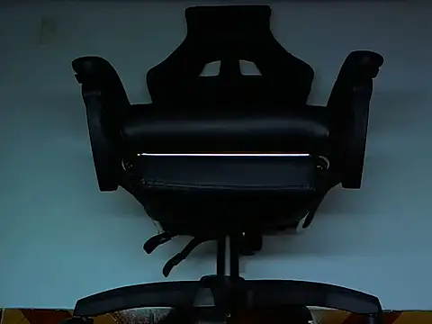 Snapshot of Alphacashmaster777 chatting on 04-05-26, 04:31 Alphacashmaster777 online show from 04-05-26, 04:31