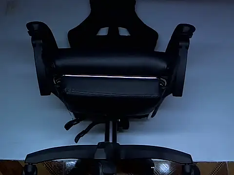 Snapshot of Alphacashmaster777 chatting on 04-10-26, 03:17 Alphacashmaster777 online show from 04-10-26, 03:17