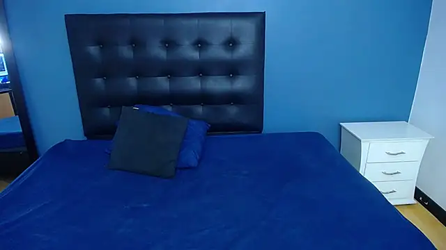 naughty bigass 18 online show from 12-02-25, 03:34