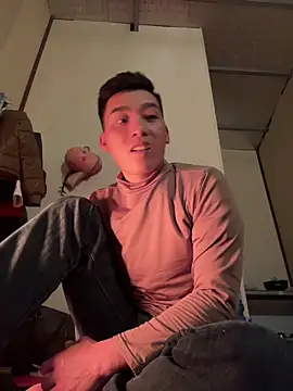 Snapshot of sanu551 chatting on 12-14-25, 03:17 sanu551 online show from 12-14-25, 03:17