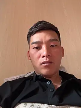 Snapshot of sanu551 chatting on 12-15-25, 03:22 sanu551 online show from 12-15-25, 03:22