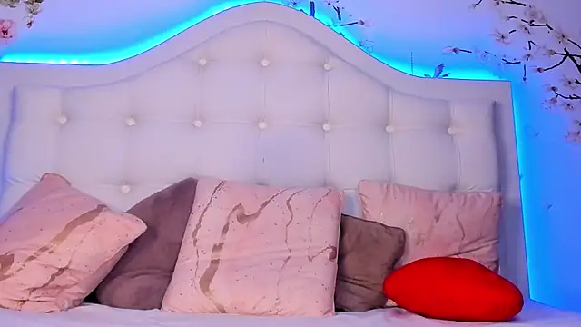 TinyBlair online show from 03-06-26, 05:37