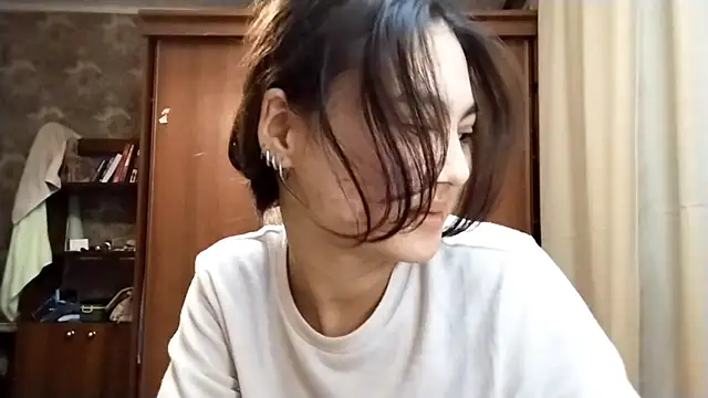 Snapshot of ArianeRandy chatting on 11-26-25, 03:13 ArianeRandy online show from 11-26-25, 03:13