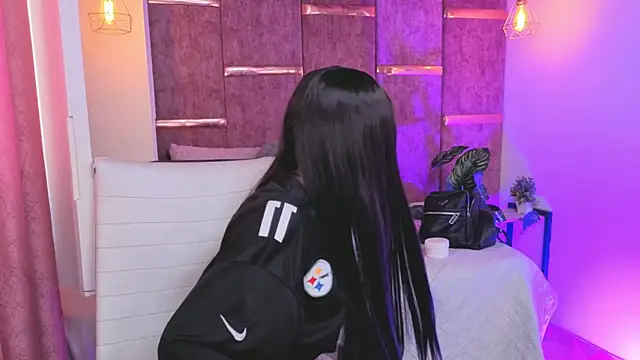 amberthangelss online show from 12-17-25, 02:45