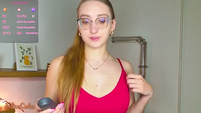 AliceCutes online show from 02-28-26, 01:12