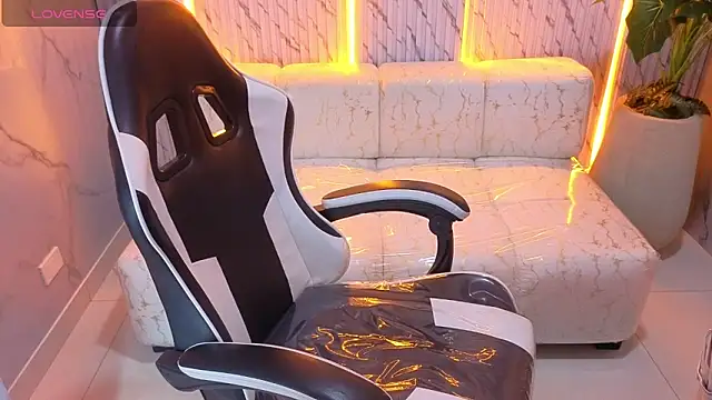 Saphire Tx online show from 01-08-26, 01:24