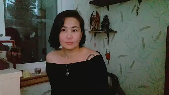 Snapshot of Nettie_Allie chatting on 11-29-25, 01:03 Nettie Allie online show from 11-29-25, 01:03