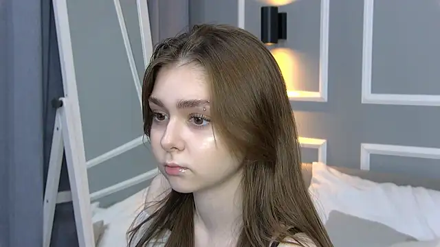 NatalieCroft online show from 12-05-25, 06:11