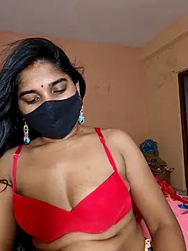 Snapshot of adite20 chatting on 06-15-26, 05:59 adite20 online show from 06-15-26, 05:59
