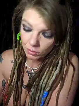 Snapshot of Horny_hippie chatting on 01-12-25, 11:15 Horny hippie online show from 01-12-25, 11:15