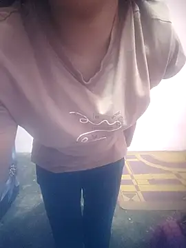 Juliekhan 98 online show from 12-04-25, 08:23