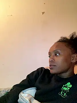    Hannah    online show from 01-07-26, 04:15