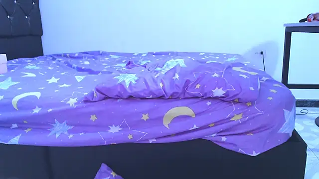 NoaLeon21 online show from 01-14-26, 08:14