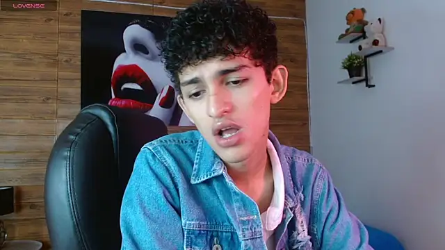 Michaelkoiv online show from 11-30-25, 12:20