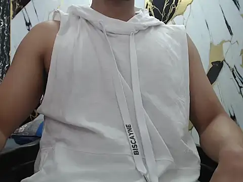 simonm667 online show from 05-16-26, 07:34