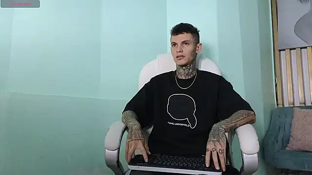 Paulo 527 online show from 06-26-26, 05:45