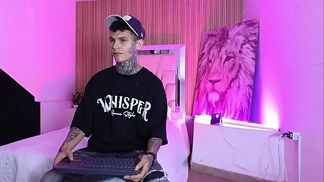 Paulo 527 online show from 07-18-26, 04:27