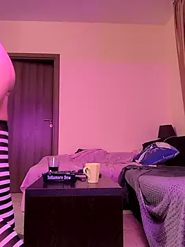 Snapshot of w1cked_couple chatting on 03-02-26, 05:31 w1cked couple online show from 03-02-26, 05:31