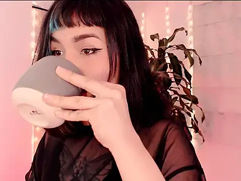 justmartina  online show from 03-04-26, 01:55