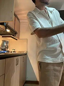 Snapshot of RicoValen chatting on 02-24-26, 11:14 RicoValen online show from 02-24-26, 11:14