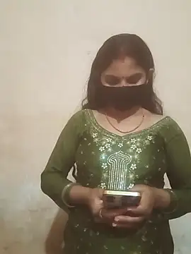 Pooja bhabhi00 online show from 12-21-25, 06:20